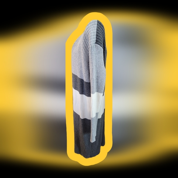 VINCE CAMUTO Colorblocked Open-Front duster Cardigan small Black, gray, … - Picture 4 of 12